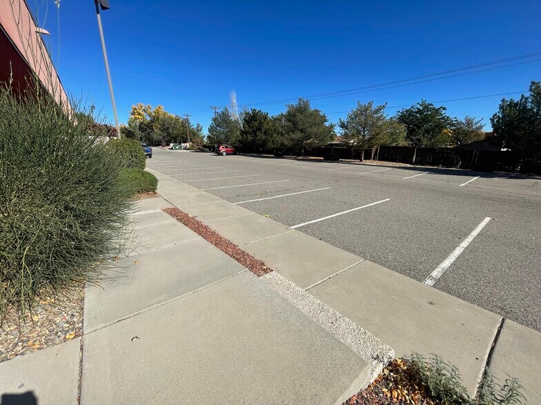More Photos Of 2700 Farmington Ave, Farmington Office For Sale