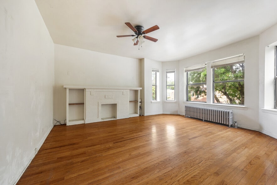 More Photos Of 5501 W Quincy St, Chicago Apartments For Sale