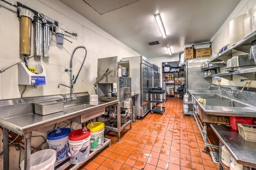 More Photos Of 1108 E Lake Mead Blvd, North Las Vegas Restaurant For Sale