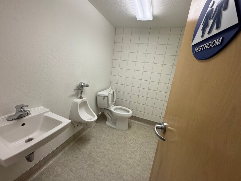 More Photos Of 455 W 5th St, Reno Medical For Sale
