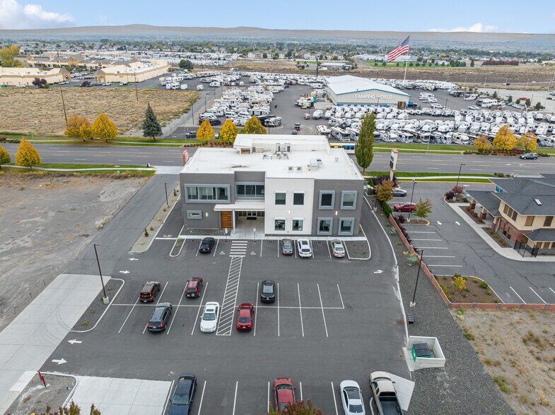 More Photos Of 9425 Sandifur Pky, Pasco Office For Sale