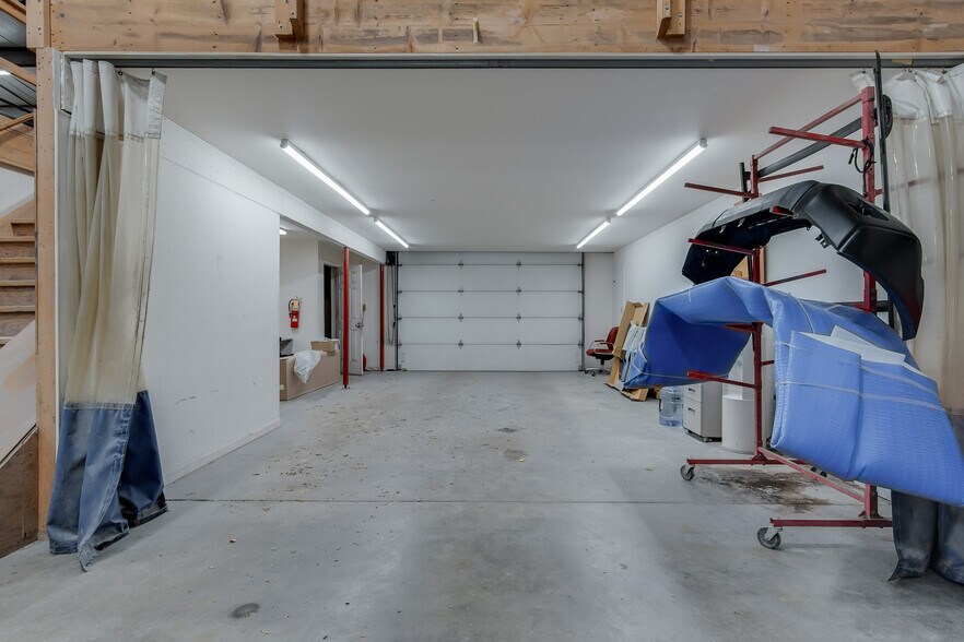 More Photos Of 5908 Enterprise Ct, Frederick Service For Sale