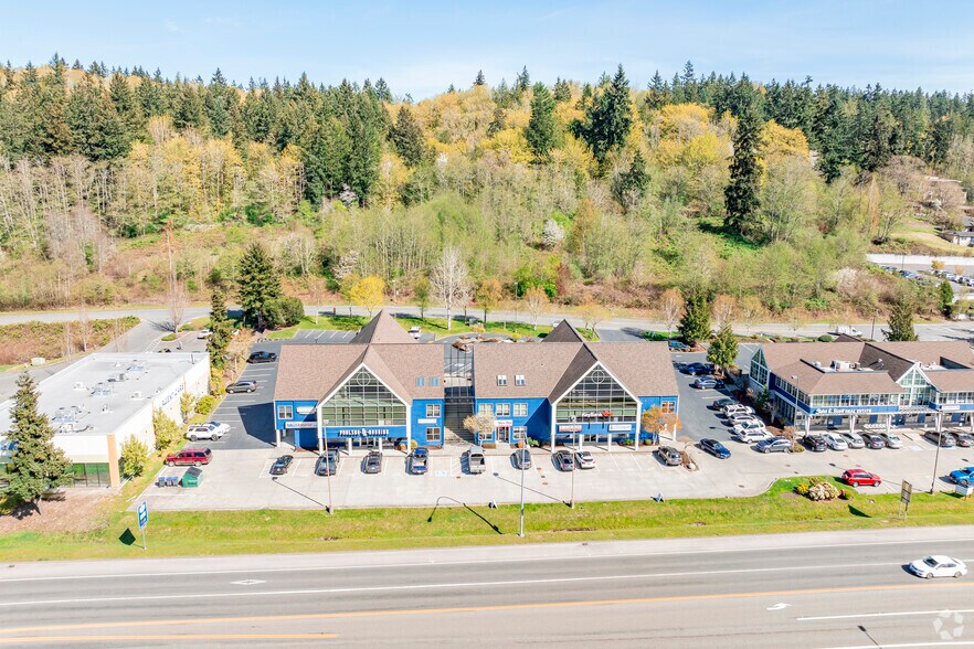 More Photos Of 19735 10th Ave NE, Poulsbo General Retail For Sale