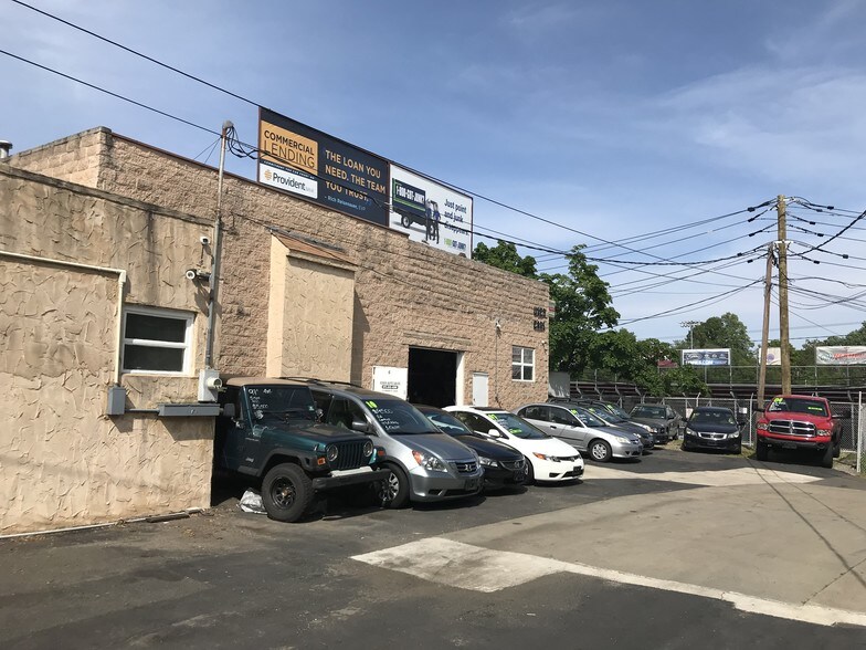 More Photos Of 311-315 Broad St, Bloomfield Warehouse For Sale