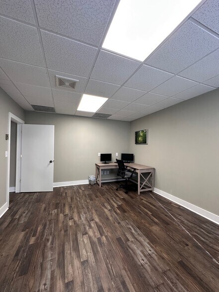 More Photos Of 2301 Stonehenge Dr, Raleigh Office For Lease