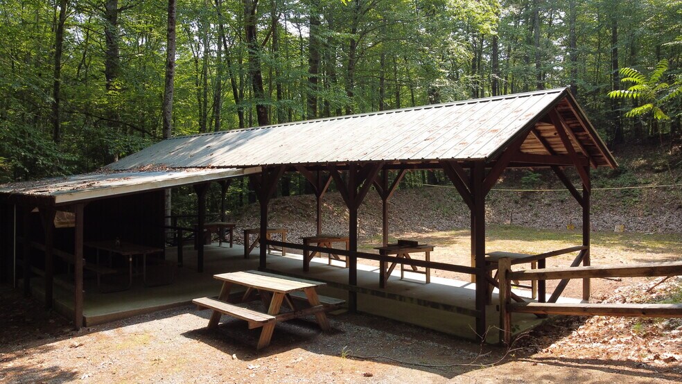 More Photos Of 12 W Shore Park Rd, Kingston Specialty For Sale