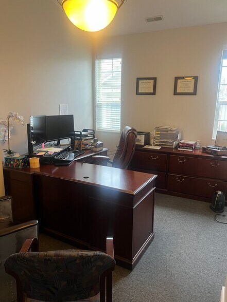 More Photos Of 9537 S 700 E, Sandy Office For Lease