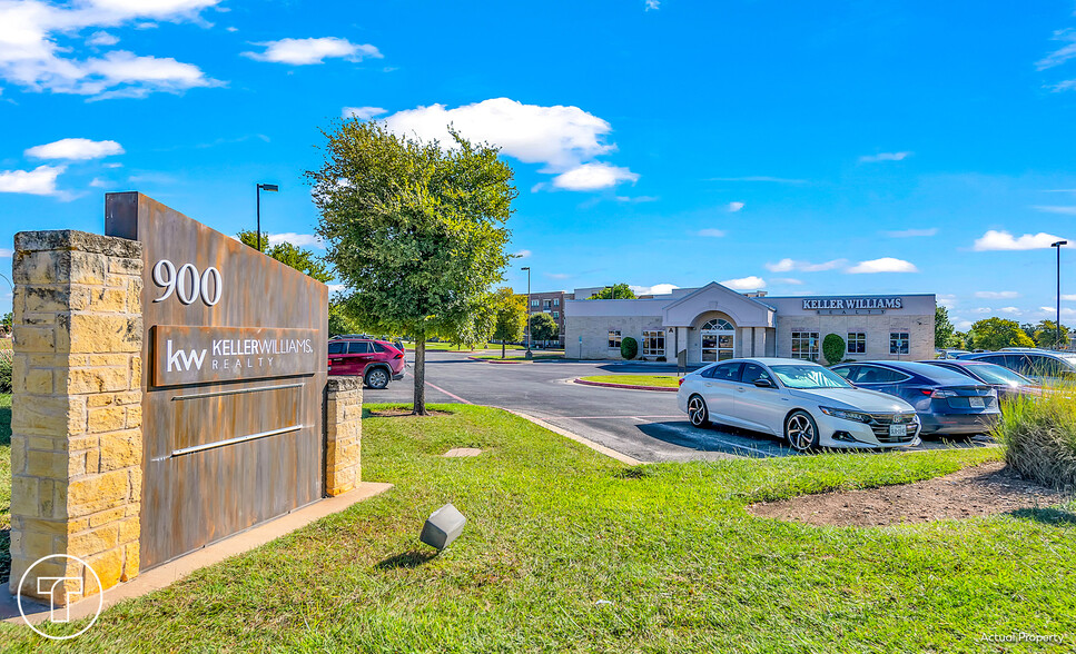 Primary Photo Of 900 Quest Blvd, Cedar Park Office Residential For Lease