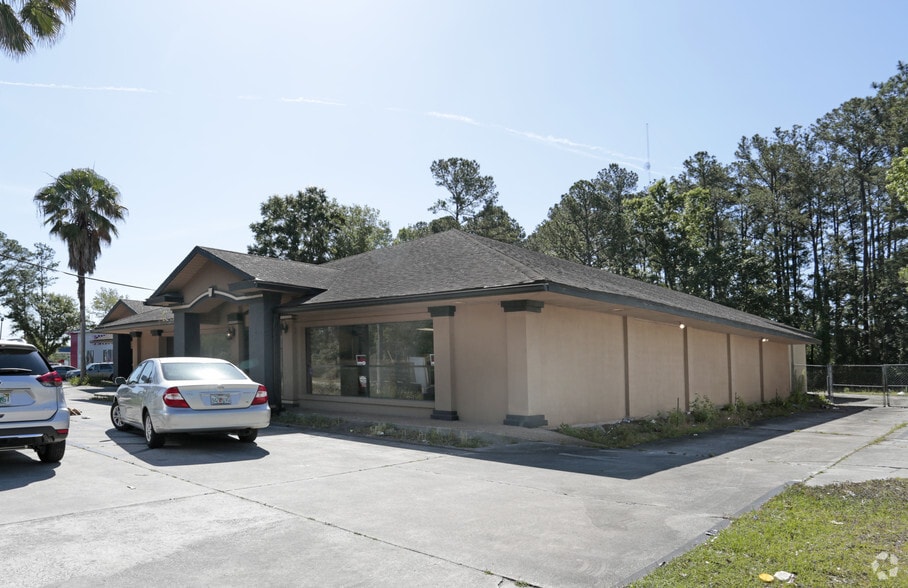 More Photos Of 7002 Normandy Blvd, Jacksonville Medical For Lease