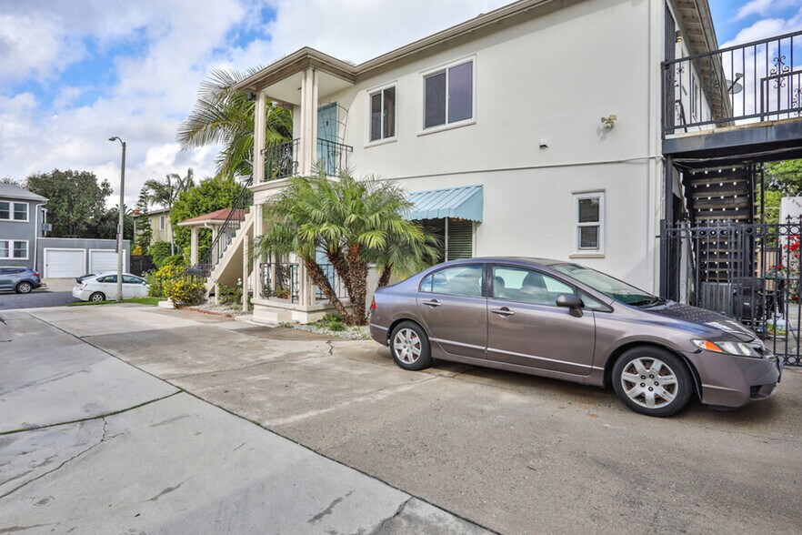 More Photos Of 854 Alandele Ave, Los Angeles Apartments For Sale