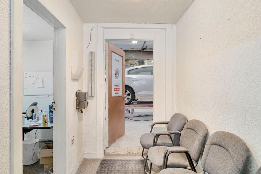 More Photos Of 3595 Broadway, Gary Industrial For Sale