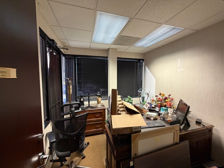 More Photos Of 23171-23173 La Cadena Dr, Laguna Hills Medical For Lease