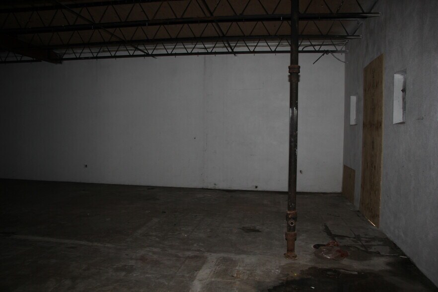 More Photos Of , North Fort Myers General Retail For Sale