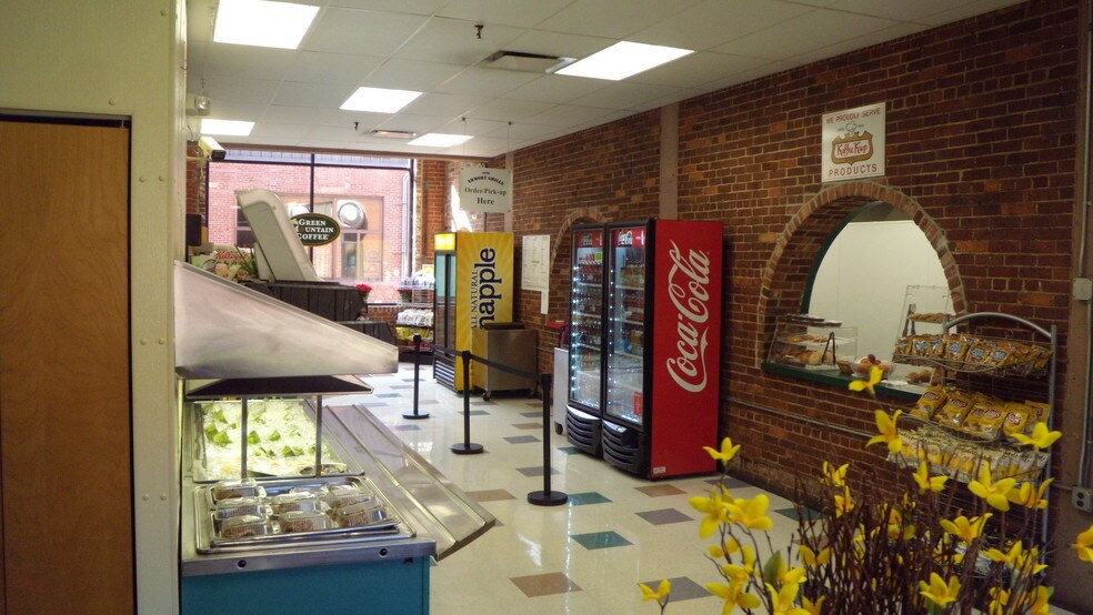 More Photos Of 1 Federal St, Springfield Flex For Lease