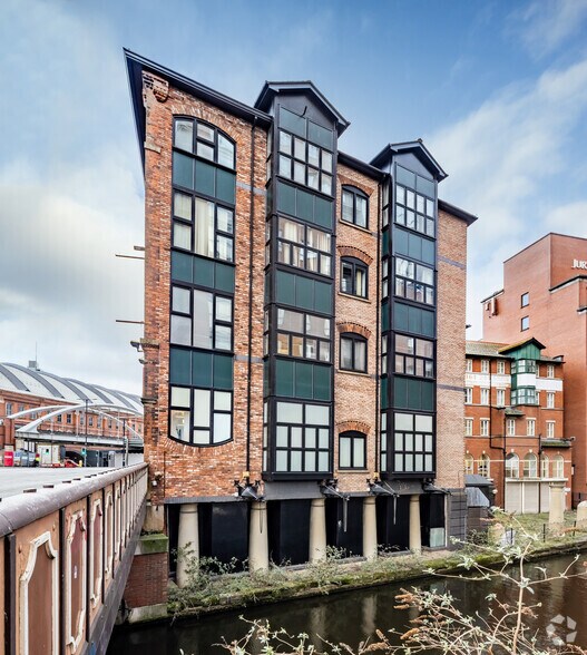 More Photos Of 19 Albion St, Manchester Office For Lease