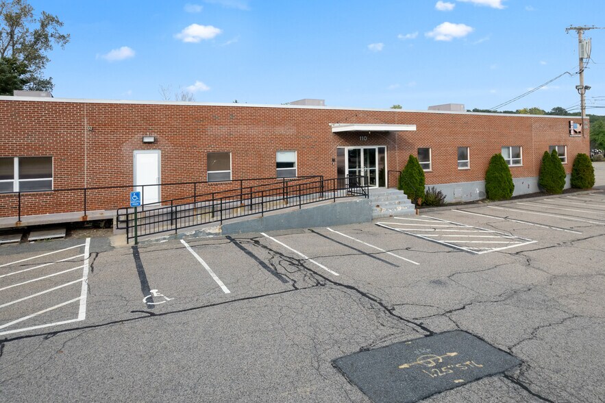 More Photos Of 110-120 Stergis Way, Dedham Research And Development For Lease