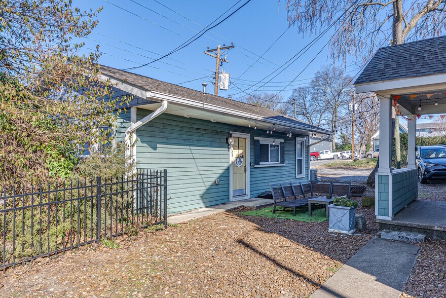 More Photos Of 1415 Highland Ave, Knoxville Multifamily For Sale