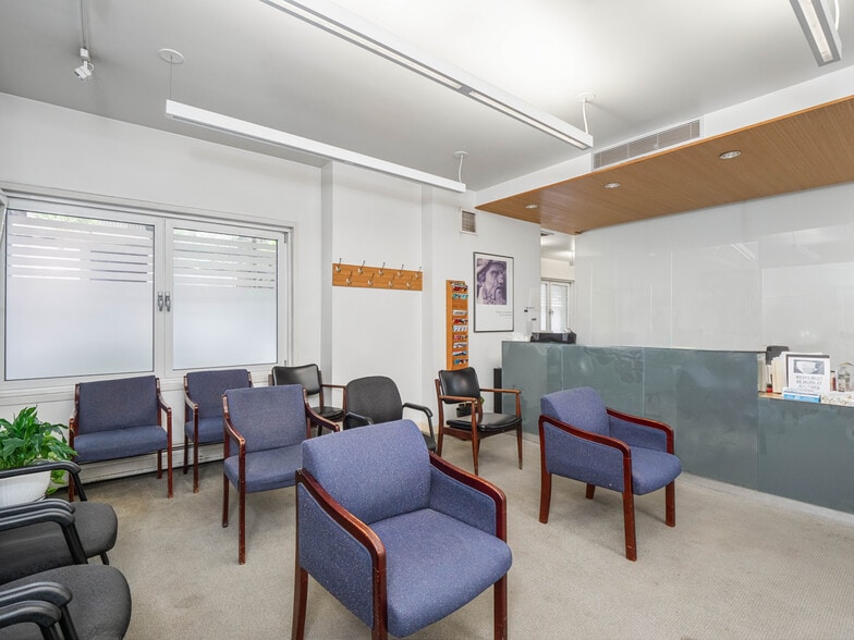 More Photos Of 35 E 85th St, New York Apartments For Sale