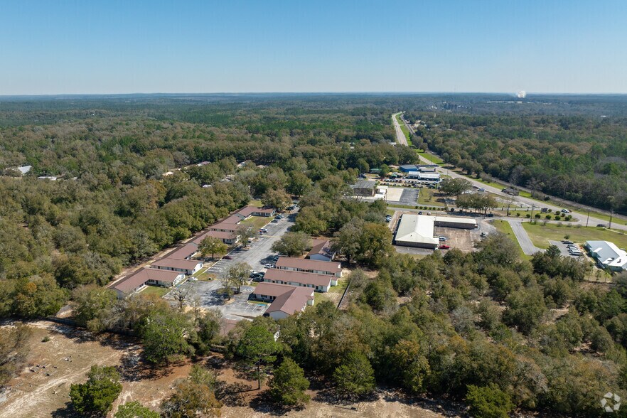 More Photos Of 125 N Davis Ln, Defuniak Springs Apartments For Sale