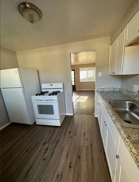 More Photos Of 1143 Akron St, Aurora Apartments For Sale