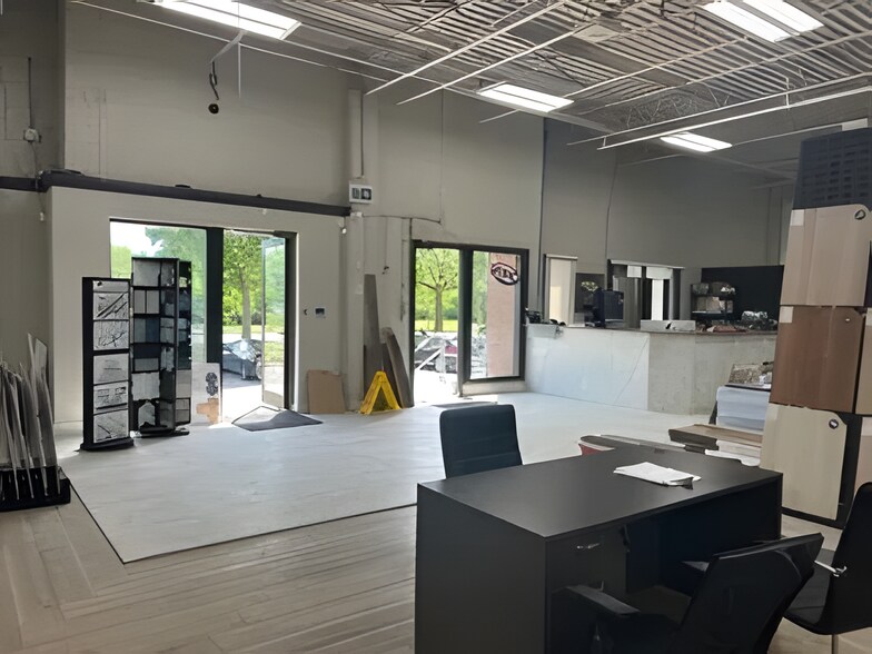 More Photos Of 4884 Dufferin St, Toronto Showroom For Lease