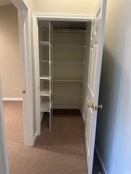 More Photos Of 3101 E Covenanter Dr, Bloomington Apartments For Lease