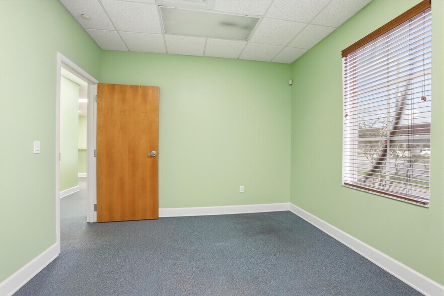 More Photos Of 344 S Woodland Blvd, Deland Office For Sale