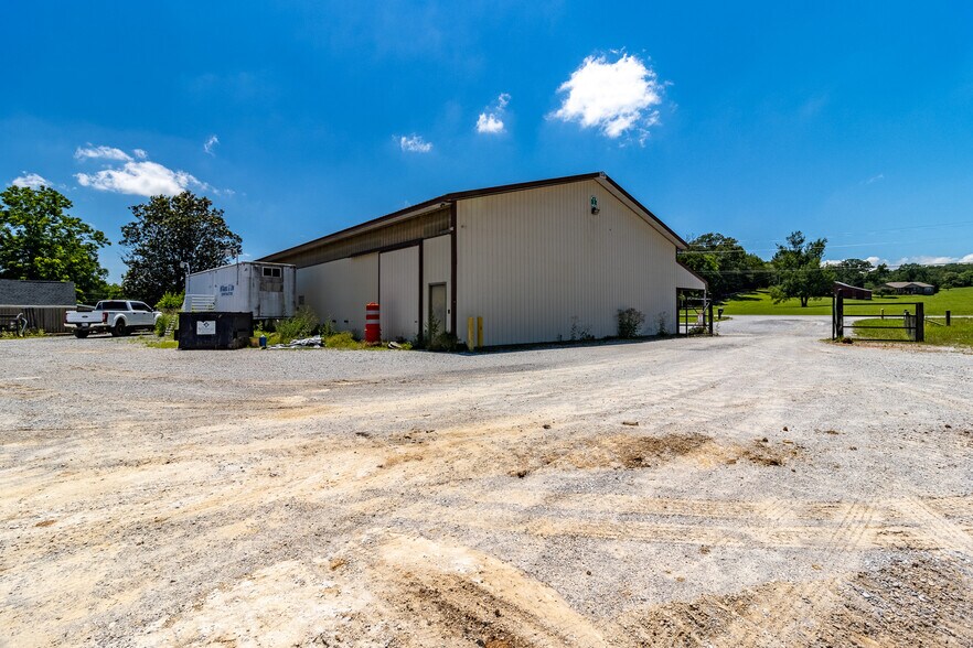 More Photos Of 10516 Highway 58, Ooltewah General Retail For Sale