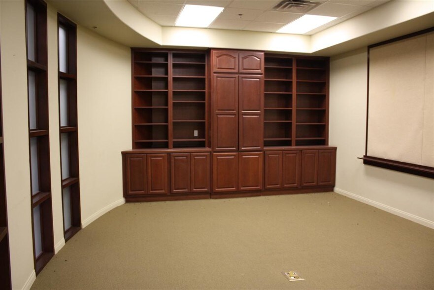 More Photos Of 3660 N Rancho Dr, Las Vegas Medical For Sale