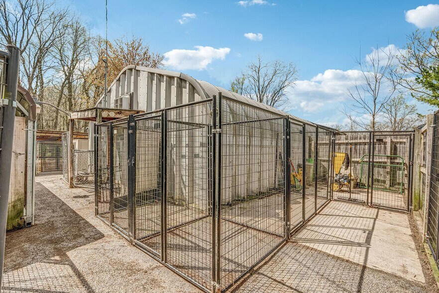 More Photos Of 1344 E 500 N, Albion Veterinarian Kennel For Sale