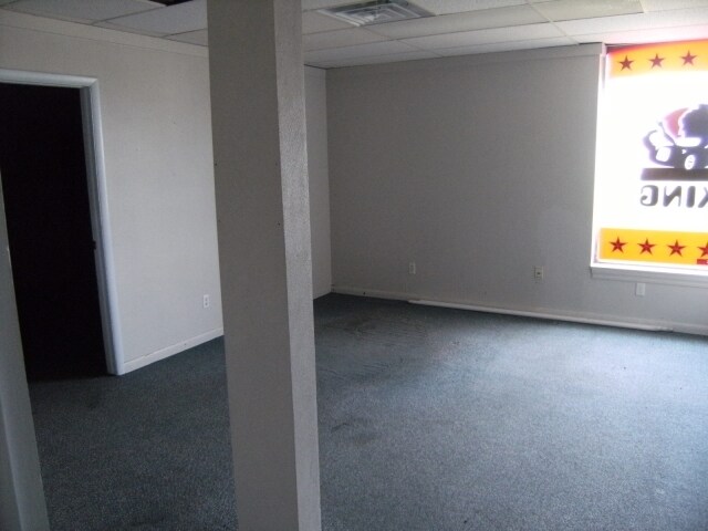 More Photos Of 123 N Alpine Rd, Rockford Freestanding For Sale