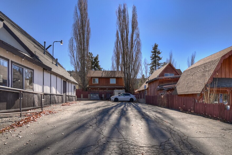 More Photos Of 41025 Big Bear Blvd, Big Bear Lake Restaurant For Sale