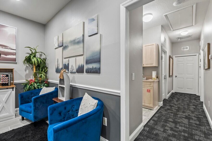 More Photos Of 4869 Palm Coast Pky NW, Palm Coast Office For Lease
