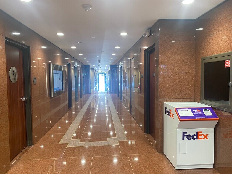 More Photos Of 3452 E Foothill Blvd, Pasadena Office For Lease