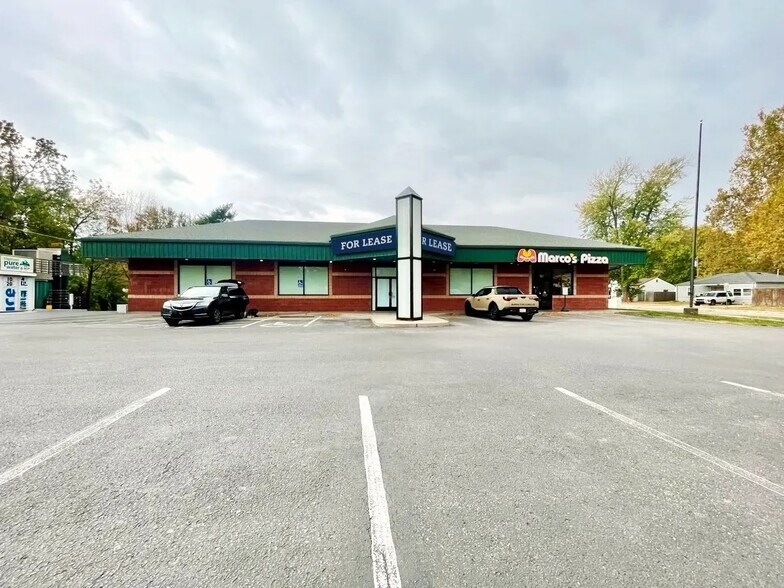 Primary Photo Of 521 W Grand Ave, Haysville General Retail For Lease