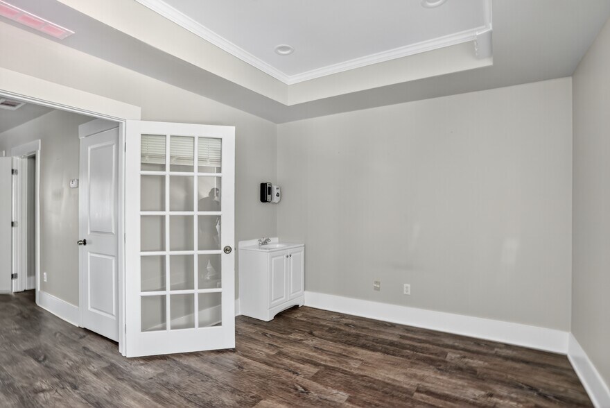 More Photos Of 1499 Alpharetta Hwy, Alpharetta Office For Lease