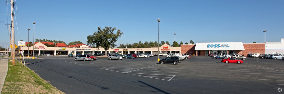 More Photos Of 8102 N Davis Hwy, Pensacola Unknown For Lease