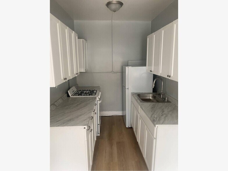 More Photos Of 600 James St, Syracuse Apartments For Sale