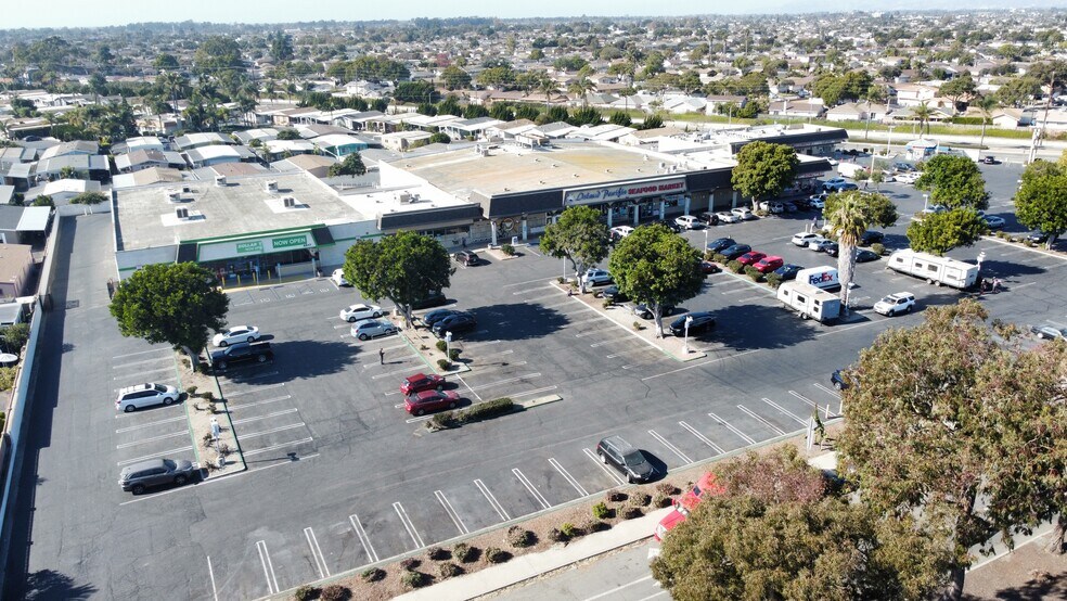 More Photos Of 4751-4917 Rose Ave, Oxnard Unknown For Lease