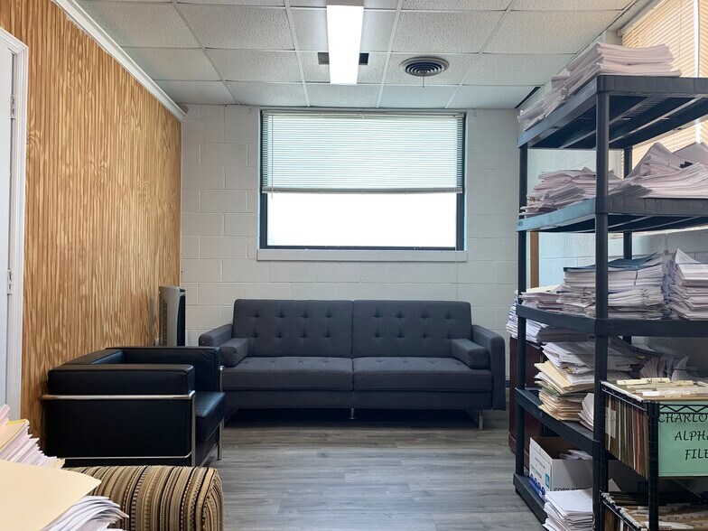 More Photos Of 109 W Atlantic St, South Hill Storefront Retail Office For Sale