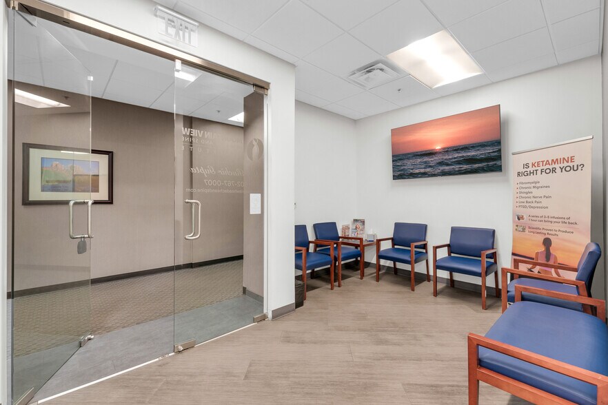 More Photos Of 2222 E Highland Ave, Phoenix Medical For Lease