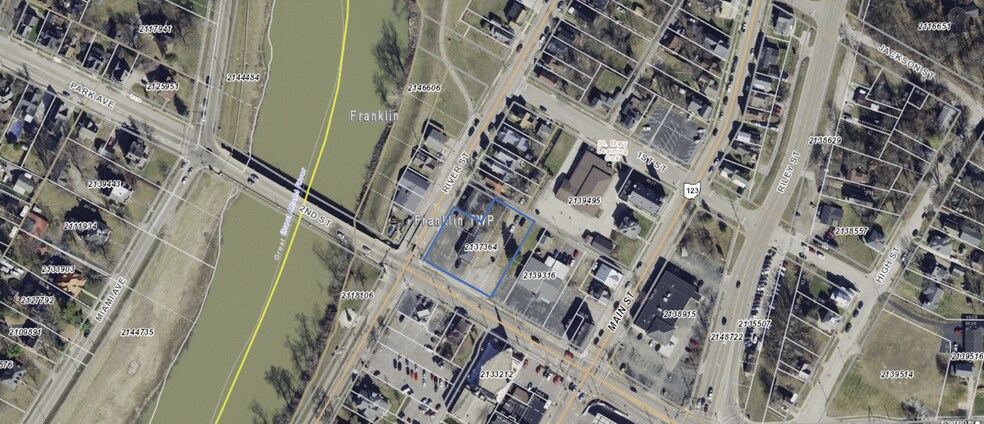 Primary Photo Of 140 S River St, Franklin Storefront For Sale