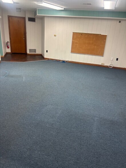 More Photos Of 430 Harmony Way, Harmony Auto Dealership For Lease