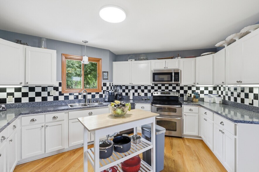 More Photos Of 25695 Mulberry Rd, Webb City Winery Vineyard For Sale