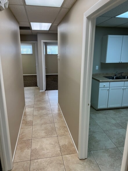 More Photos Of 6315 Presidential Ct, Fort Myers Office For Lease