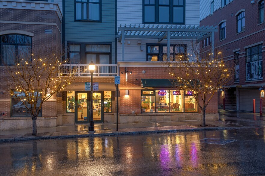 More Photos Of 700 Yampa, Steamboat Springs Restaurant For Sale