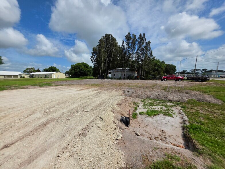 More Photos Of 100 NW 10th St, Okeechobee Land For Sale
