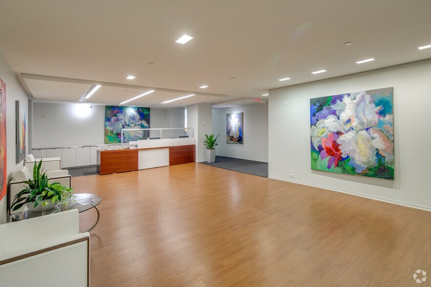 More Photos Of 2101 L St NW, Washington Office For Lease