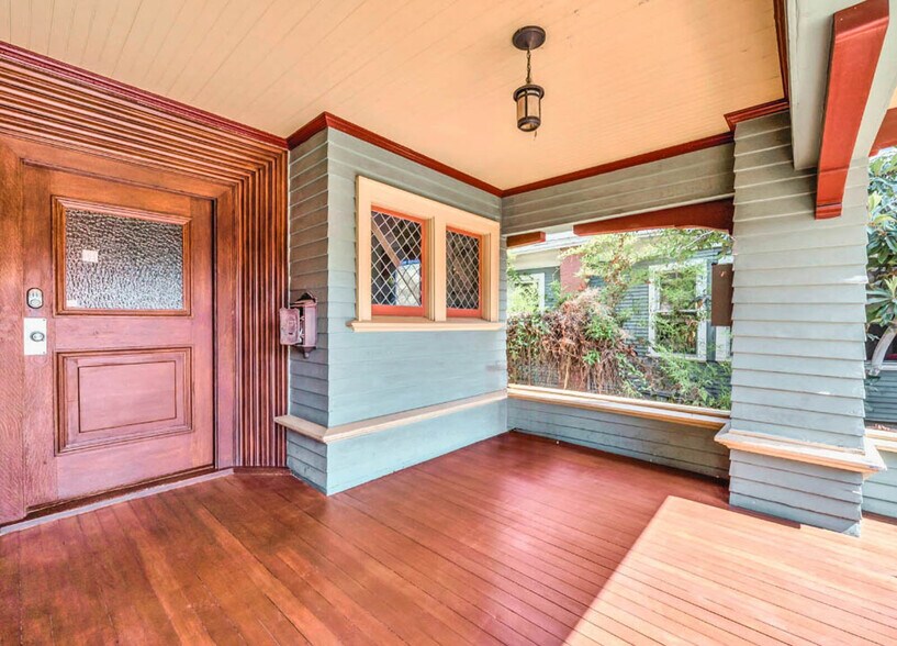 More Photos Of 2325 Portland St, Los Angeles Apartments For Sale