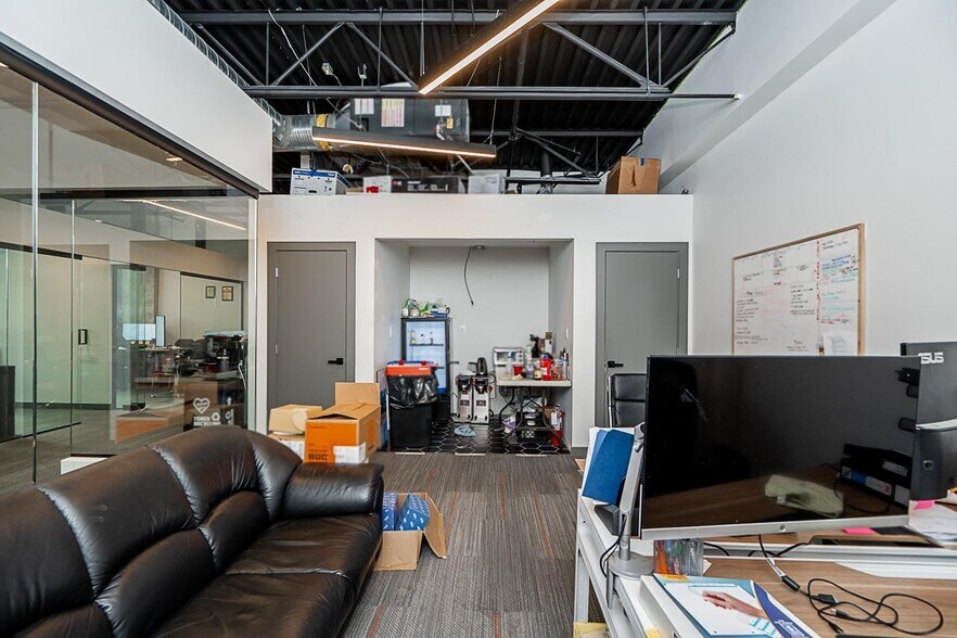 More Photos Of 8275 92 St, Delta Warehouse For Sale